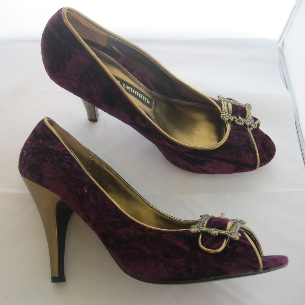 Chinese Laundry Purple Velvet & Gold Heels Sz 8